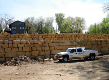 boulder retaining wall Farmington MN